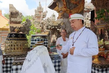 LAHIR WUKU UYE | “Melik Pawukon”, Sering Difitnah, Cepat Putus Asa, Meninggal Sakit Hati.