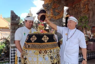 GELAR UPACARA WARAK KERURON, “Habis Keguguran Sebelum Menjadi Malapetaka”