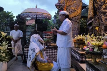 LAHIR WUKU MERAKIH | Penyabar, Sulit Rejeki, “ALA PATI MARING TOYA”, Hati-hati Saat Hujan